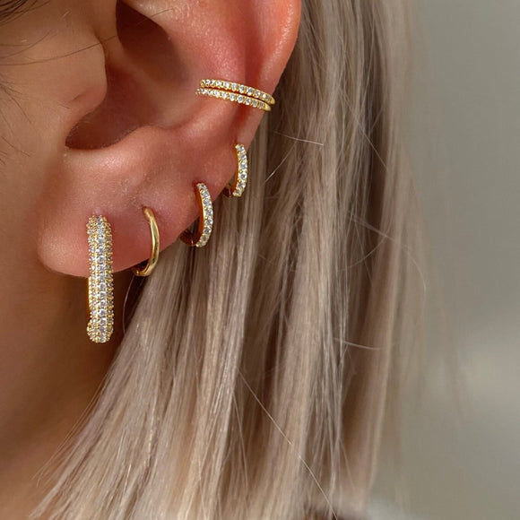 <span data-mce-fragment="1">Shop from our wide range of earrings, hoops, studs, and huggies </span><span data-mce-fragment="1">crafted from high quality materials.</span>