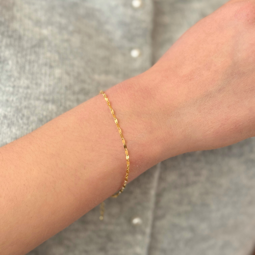 Dainty Gold Shimmer Bracelet
