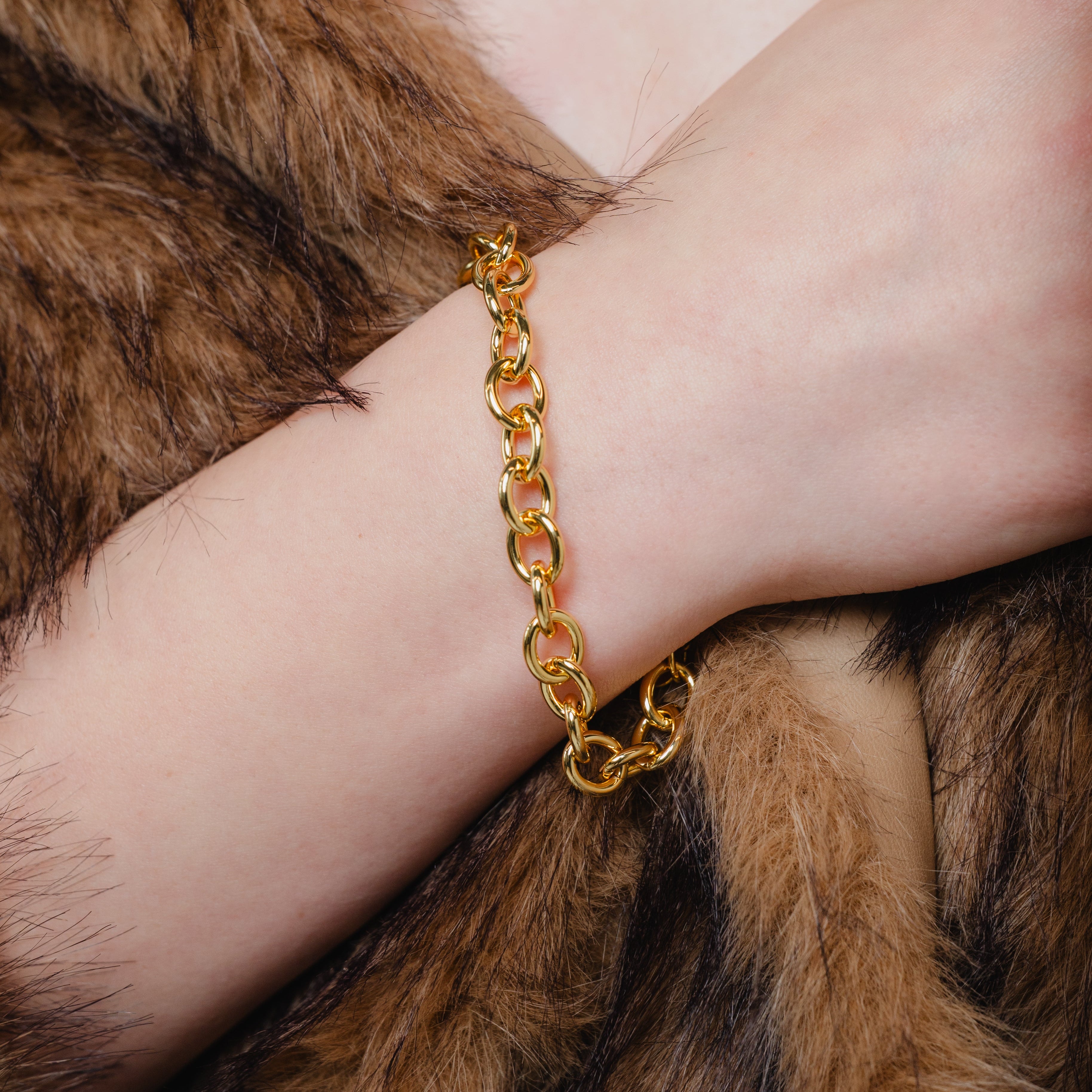 Oval Cable Chain Bracelet