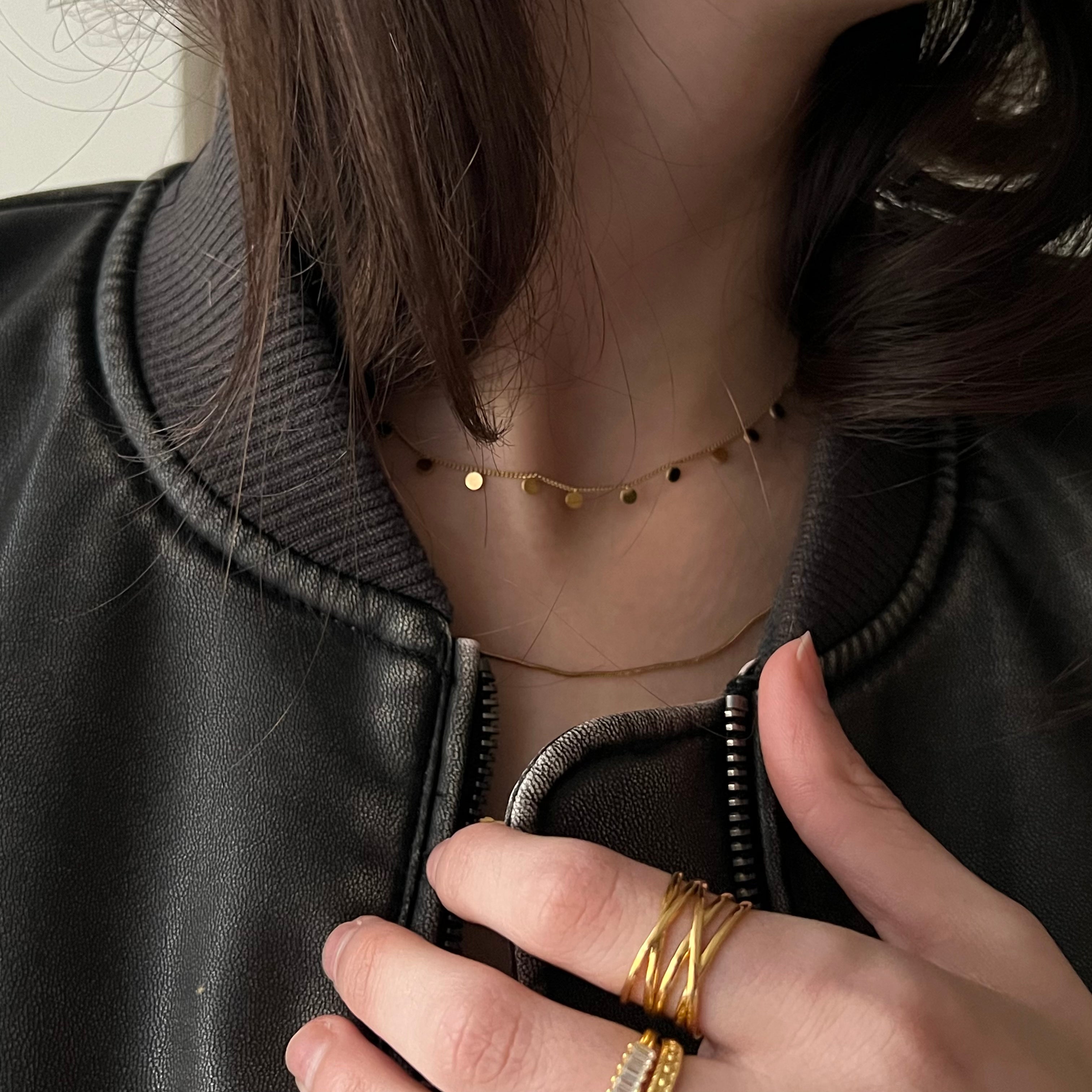 Collier pendentif disque