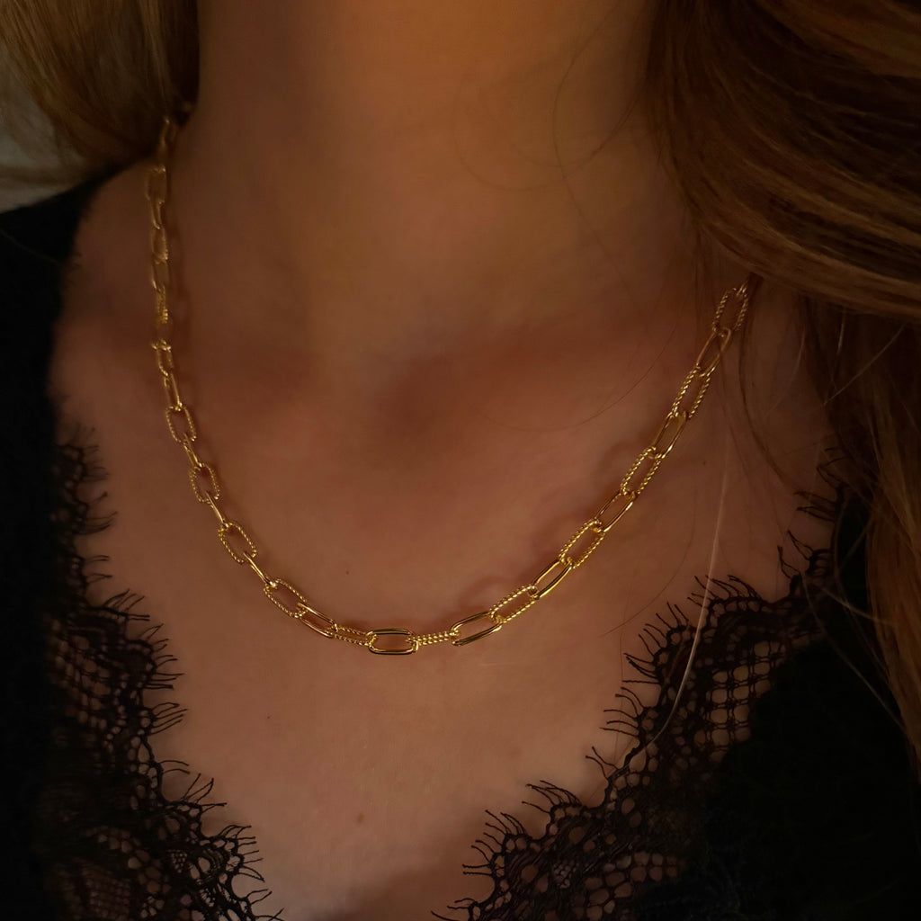 Twist Paperclip Chain Necklace