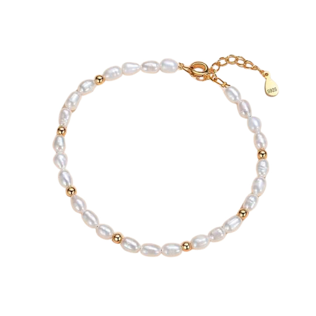 Pearl beaded gold bracelet with delicate freshwater pearls