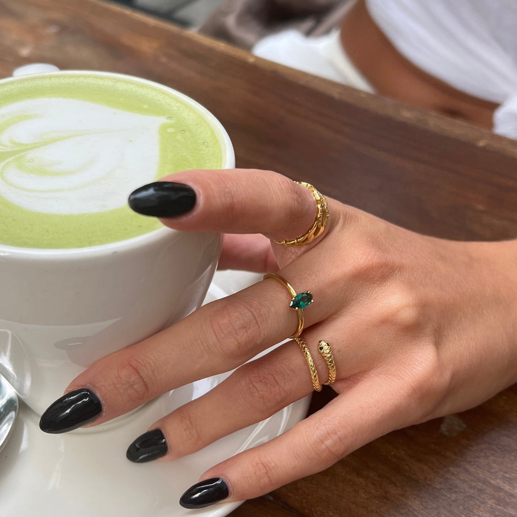 Oval Cut Green Emerald Ring